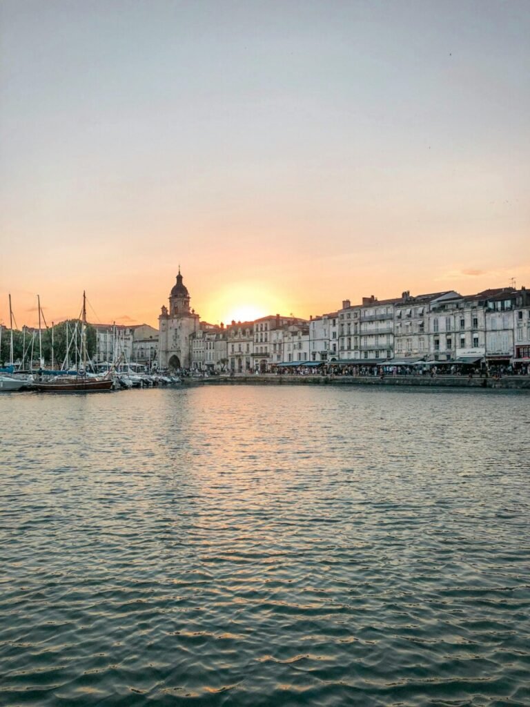 Agent de sécurité privée La Rochelle - intervention sous 2h - certifié CNAPS