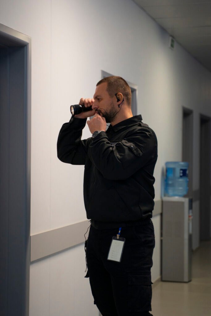 agent de sécurité en intervention, certifié cnaps, sécurisation des lieux