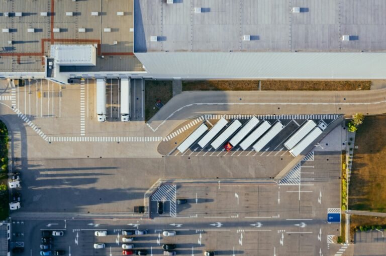 Gardiennage des plateforme logistique à Orléans avec une equipe d'agents de sécurité certifiés CNAPS
