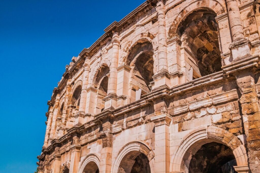 agence de sécurité privée Nîmes - spécialisée en sécurité événementielle pour les férias et sécurité des arènes de Nimes