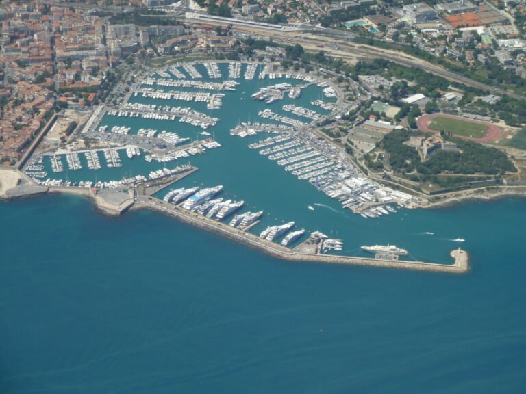 Gardiennage et surveillance de site à Antibes - port Vauban